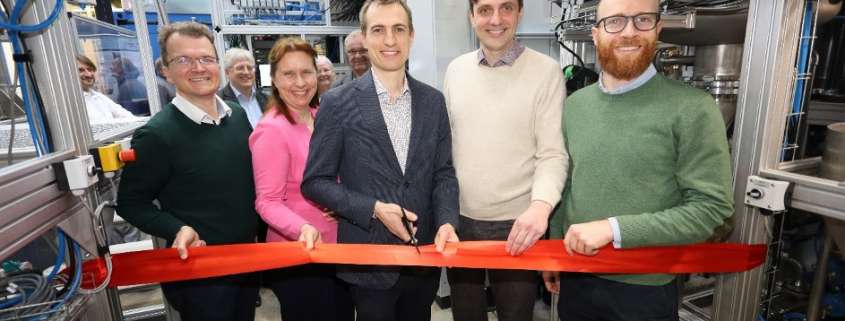 aerogel-it and TUHH inaugurate aerogel pilot plant