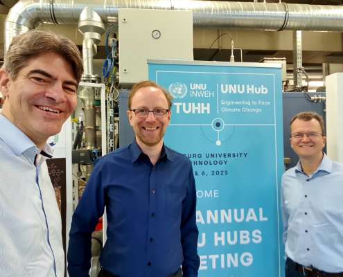 Dirk Weinrich, Baldur Schroeter and Marc Fricke at the inauguration of the CampusLab "Circular Economy" at TUHH