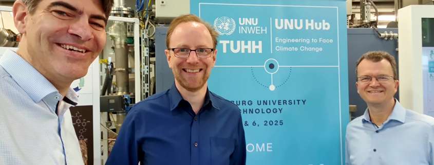 Dirk Weinrich, Baldur Schroeter and Marc Fricke at the inauguration of the CampusLab "Circular Economy" at TUHH